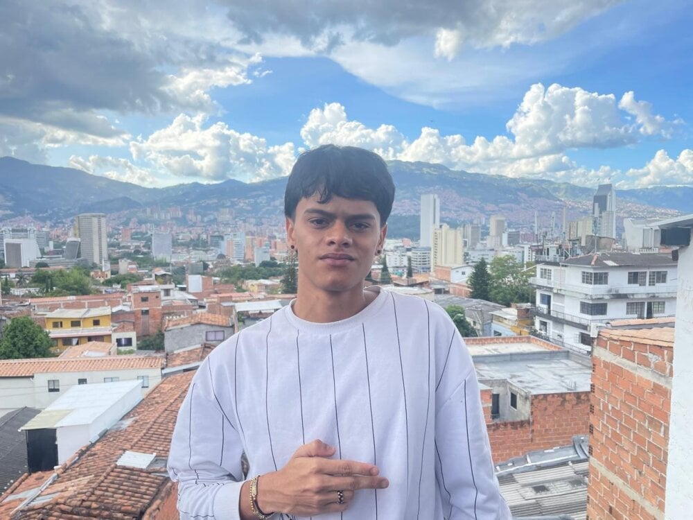 BABY_SANDER Chatroom