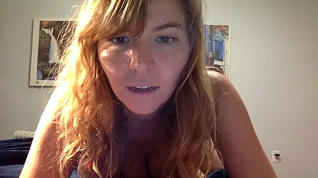 BAREFOOT_GODDESS Chatroom