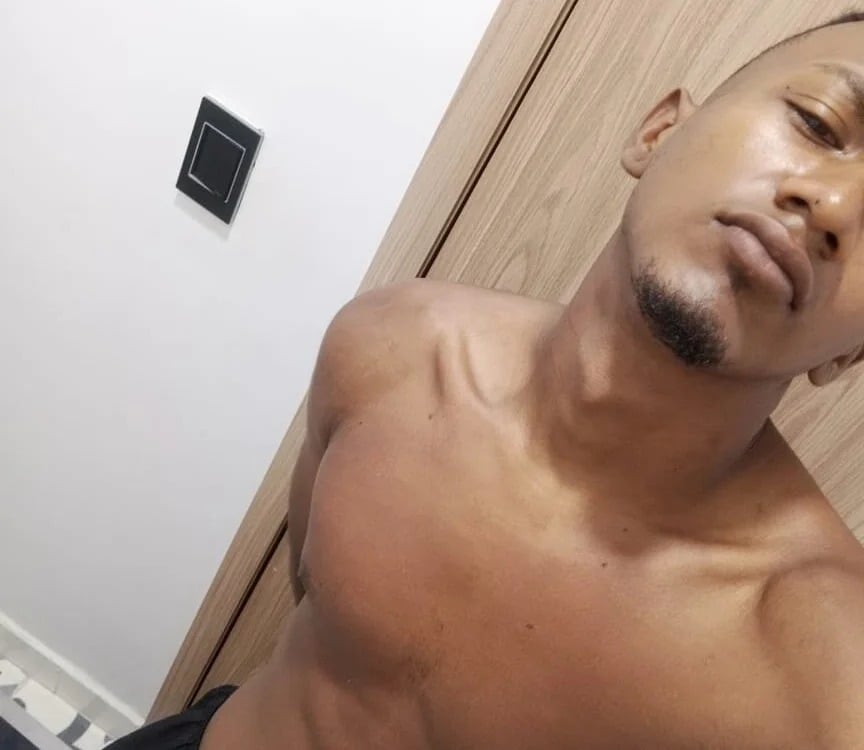 BLACKMEN33 Chatroom