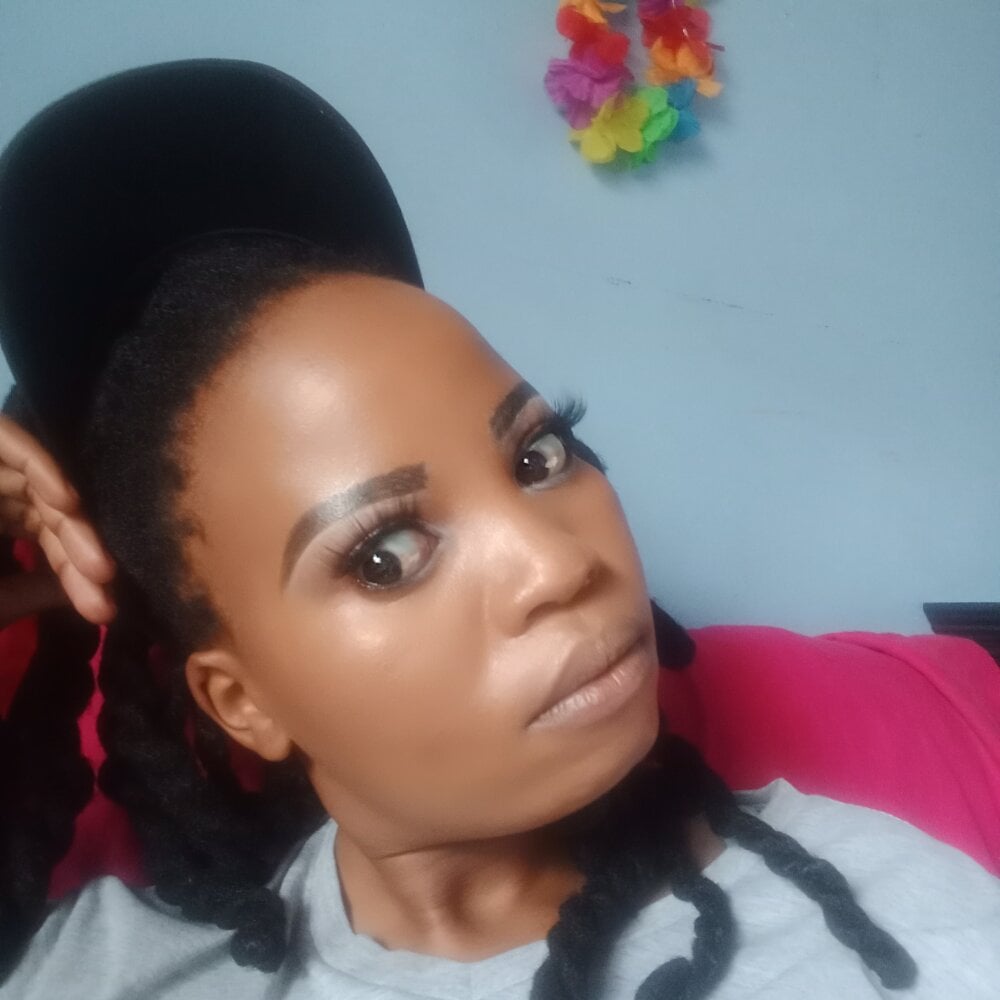 BOOBYXX99 Chatroom