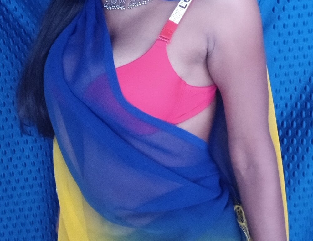 Babita_hotmom Chatroom