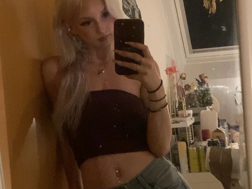 BabyMonroeex Chatroom