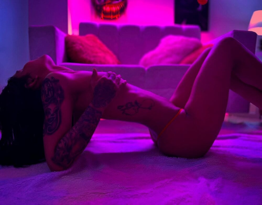 Baby_kinky-- Webcam Profile Picture Baby_kinky-- Chatroom