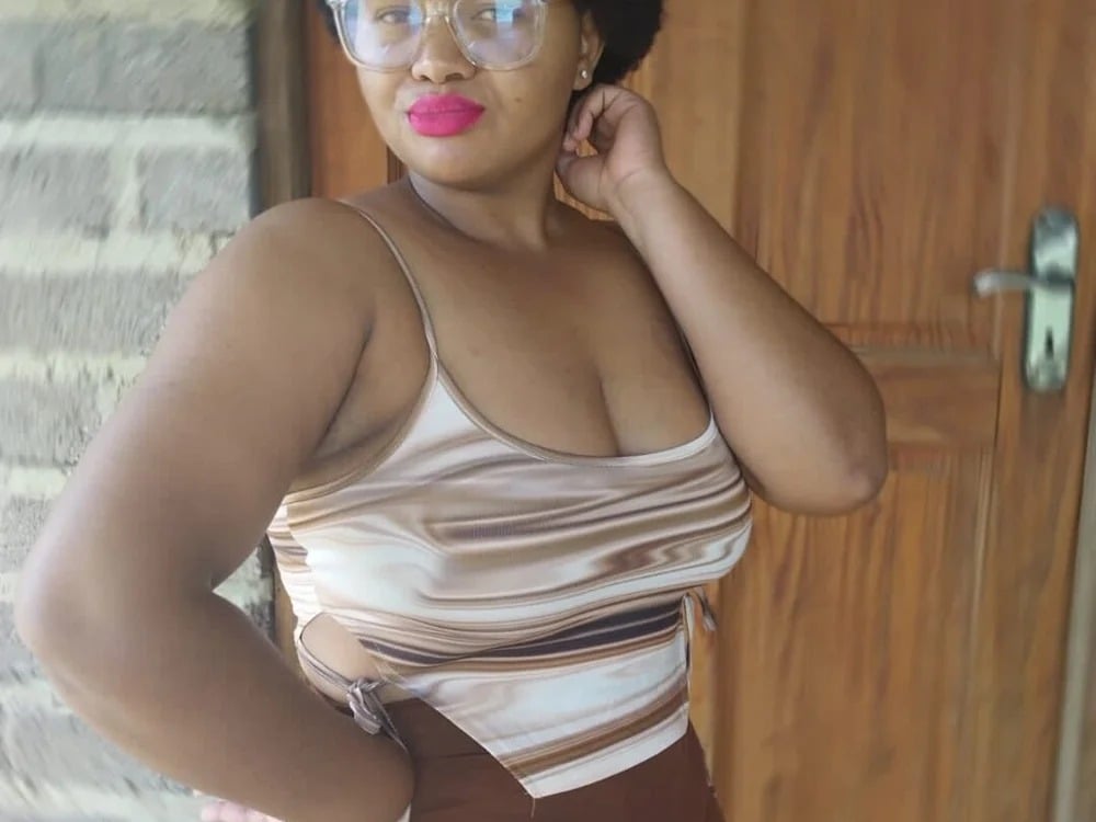 BaddestBitchee Chatroom