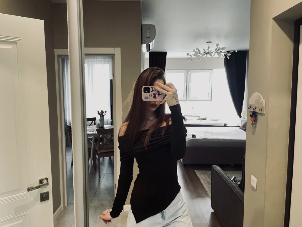 Bambi_Sin Chatroom