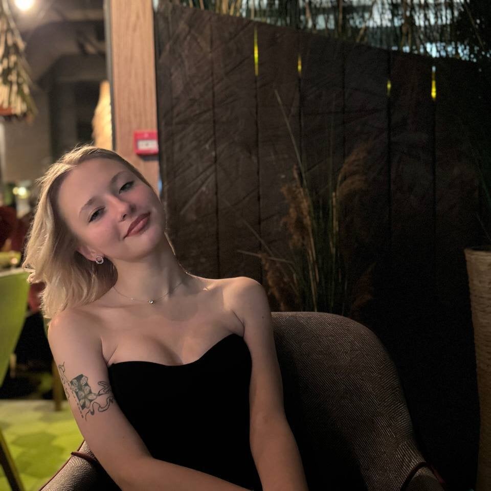 BarbaraDavKiss Chatroom
