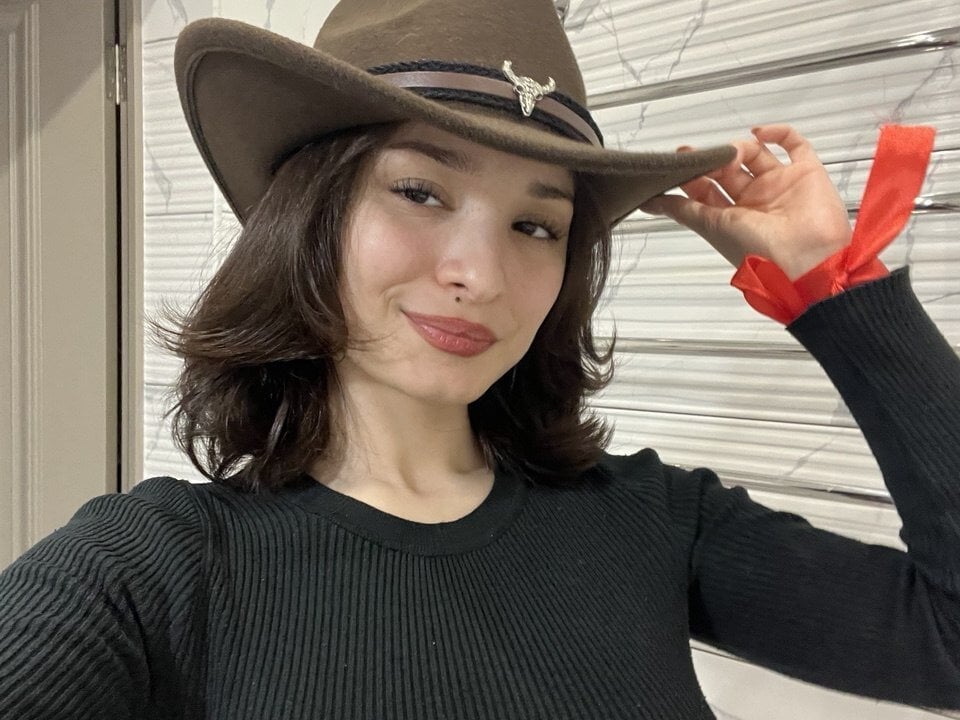 BarbaraGreen Chatroom