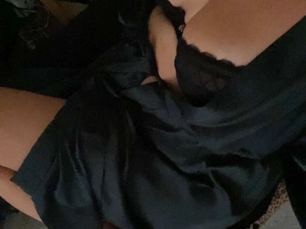 BeachyMilf Chatroom