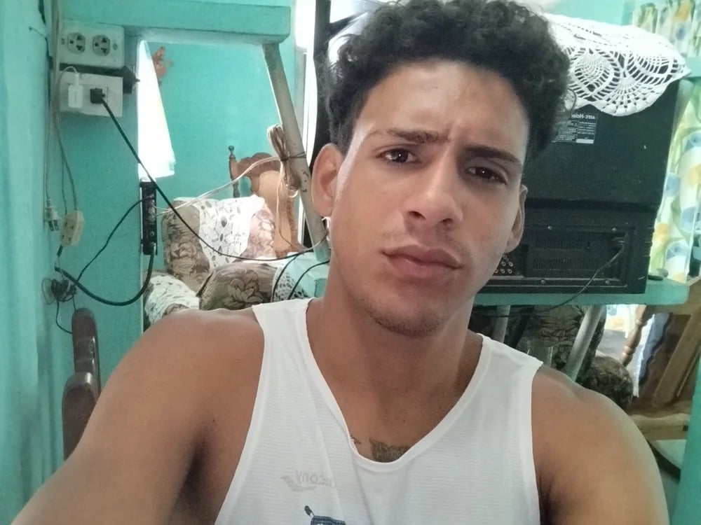 Bebe_hot_ Chatroom