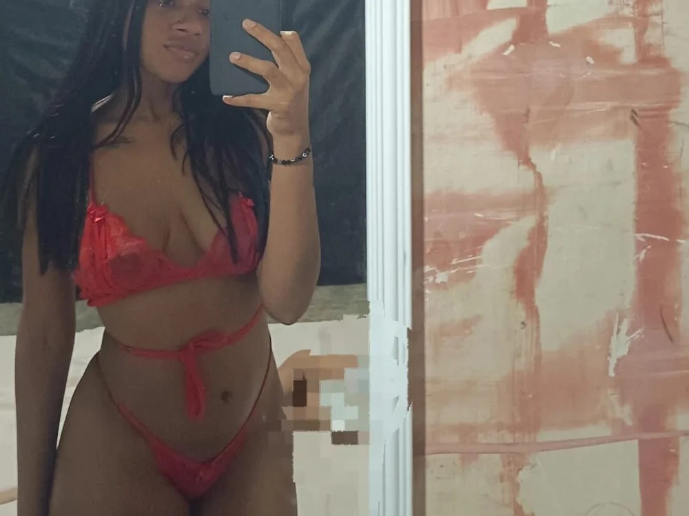 Bele_petite01 Chatroom
