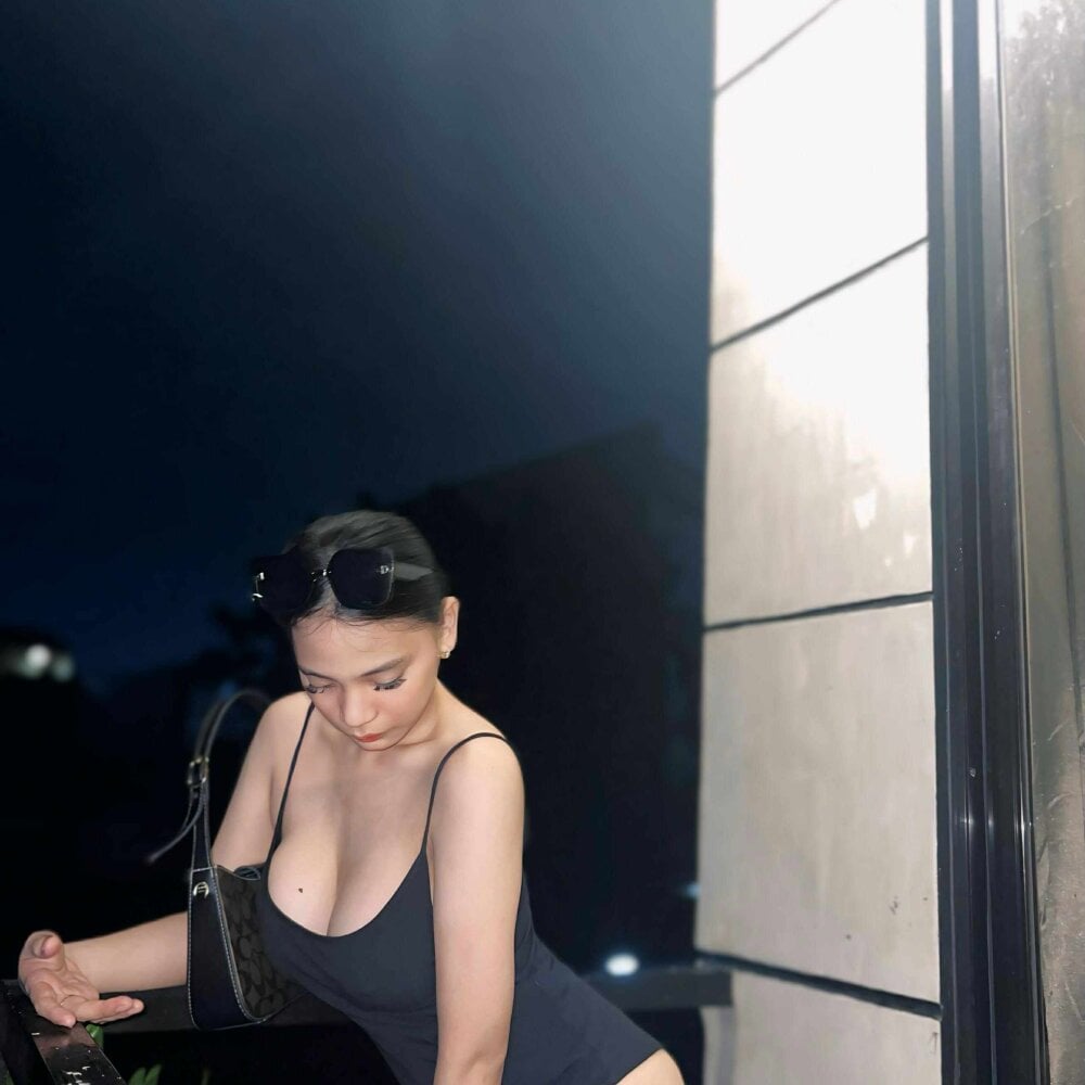 BelindaAbundance Chatroom