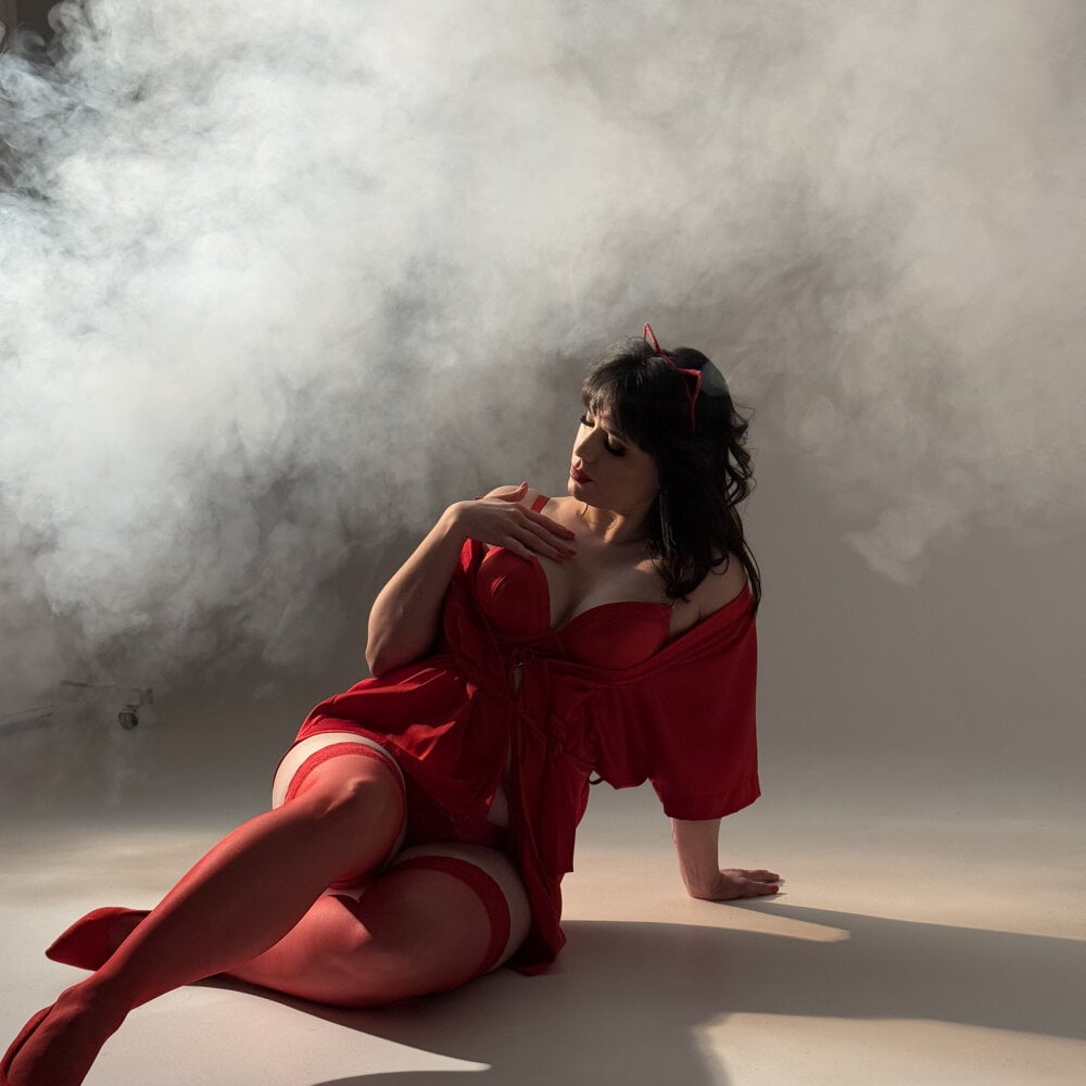 Bella_Hillss Chatroom