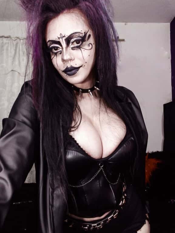 Belladonna_trix Chatroom