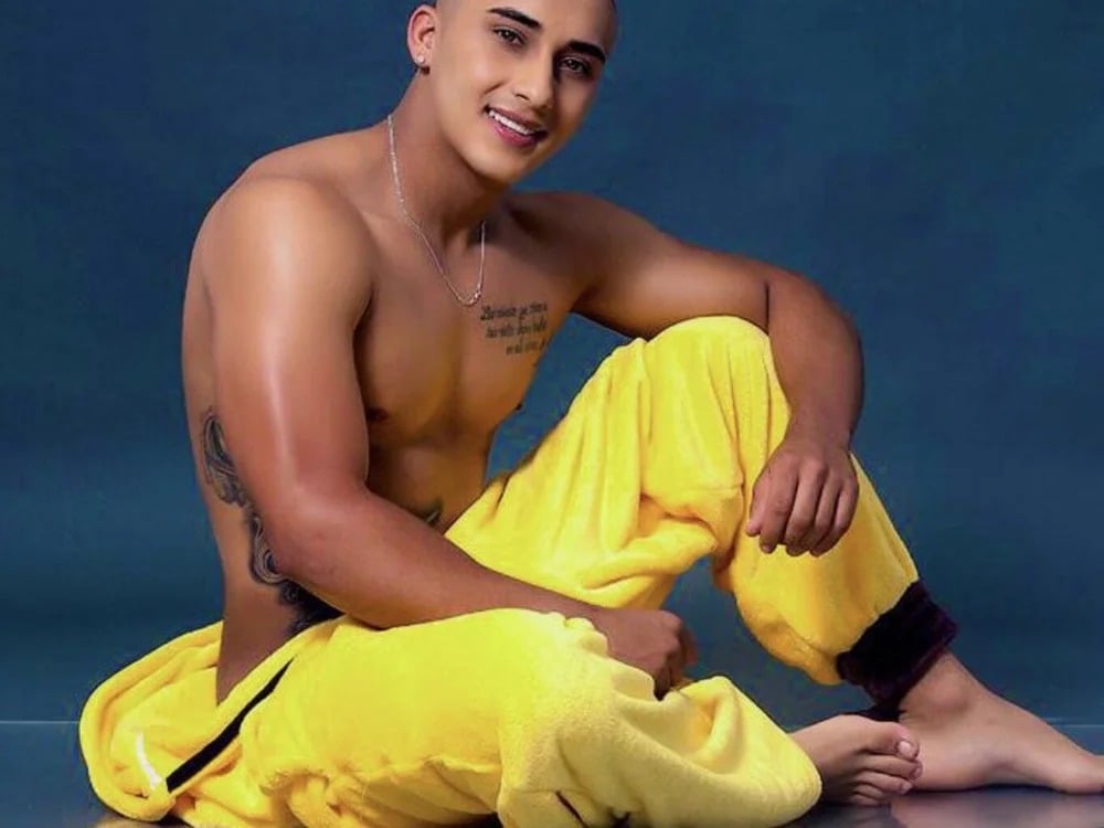 Benjamin_black01 Chatroom