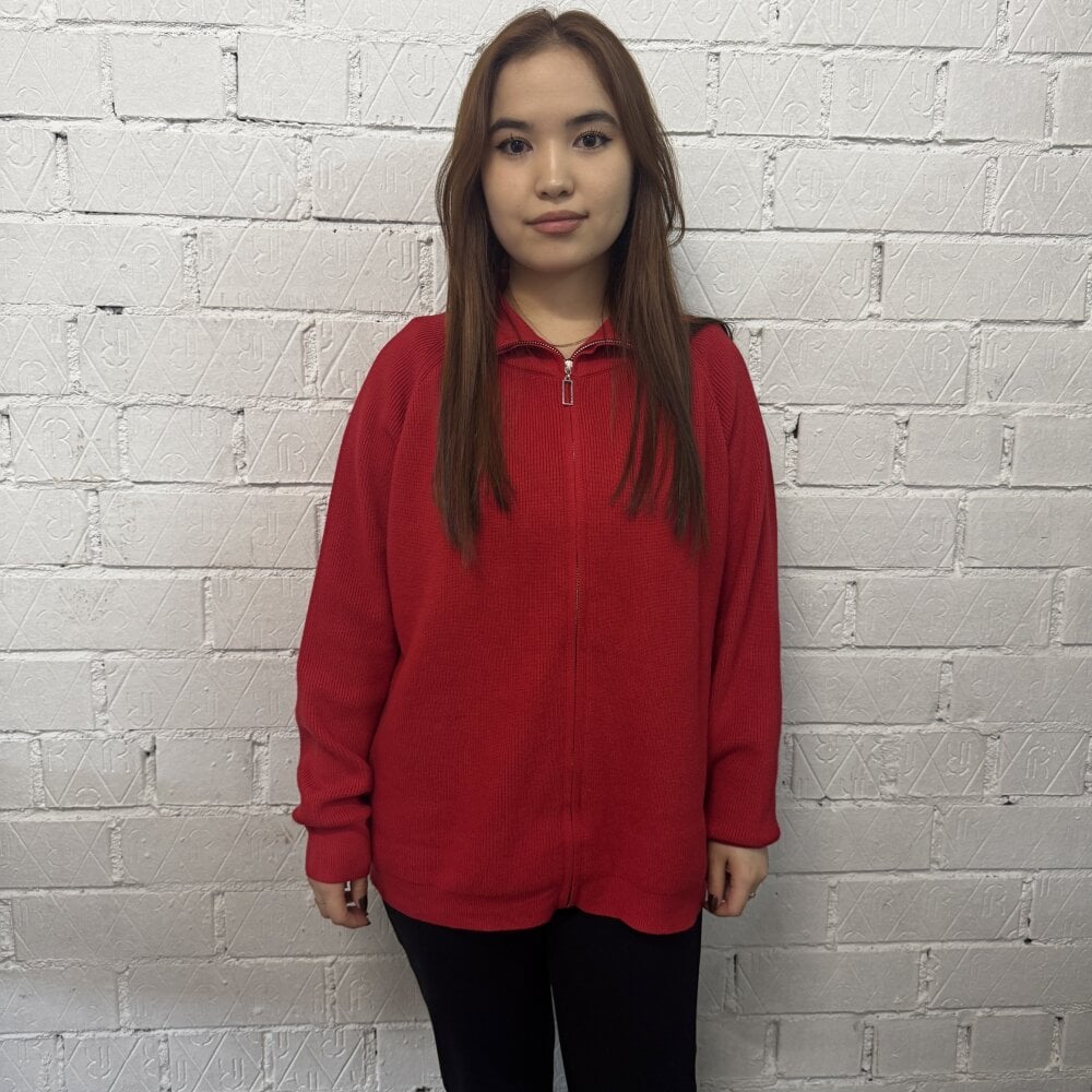 BetseyLaszlo Chatroom