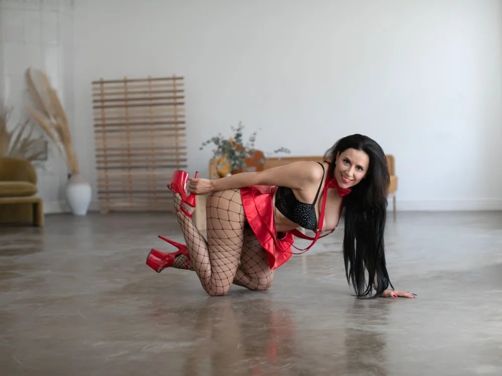 BettiAdamson Chatroom