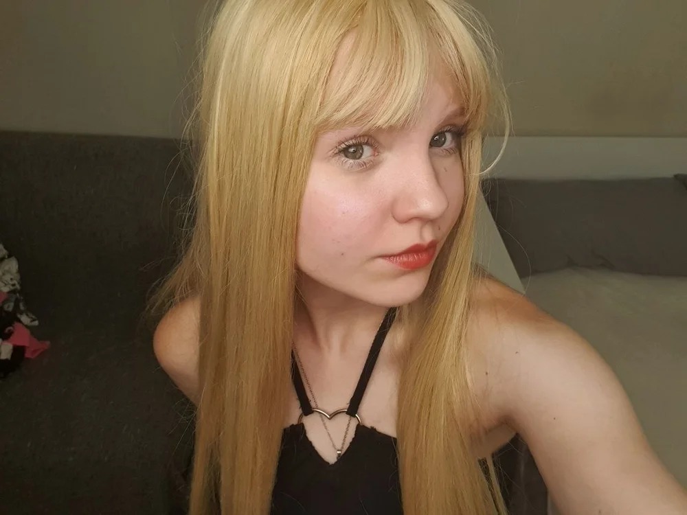Betty_bery Chatroom