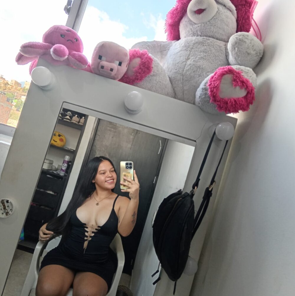 Bianca_Grace Chatroom