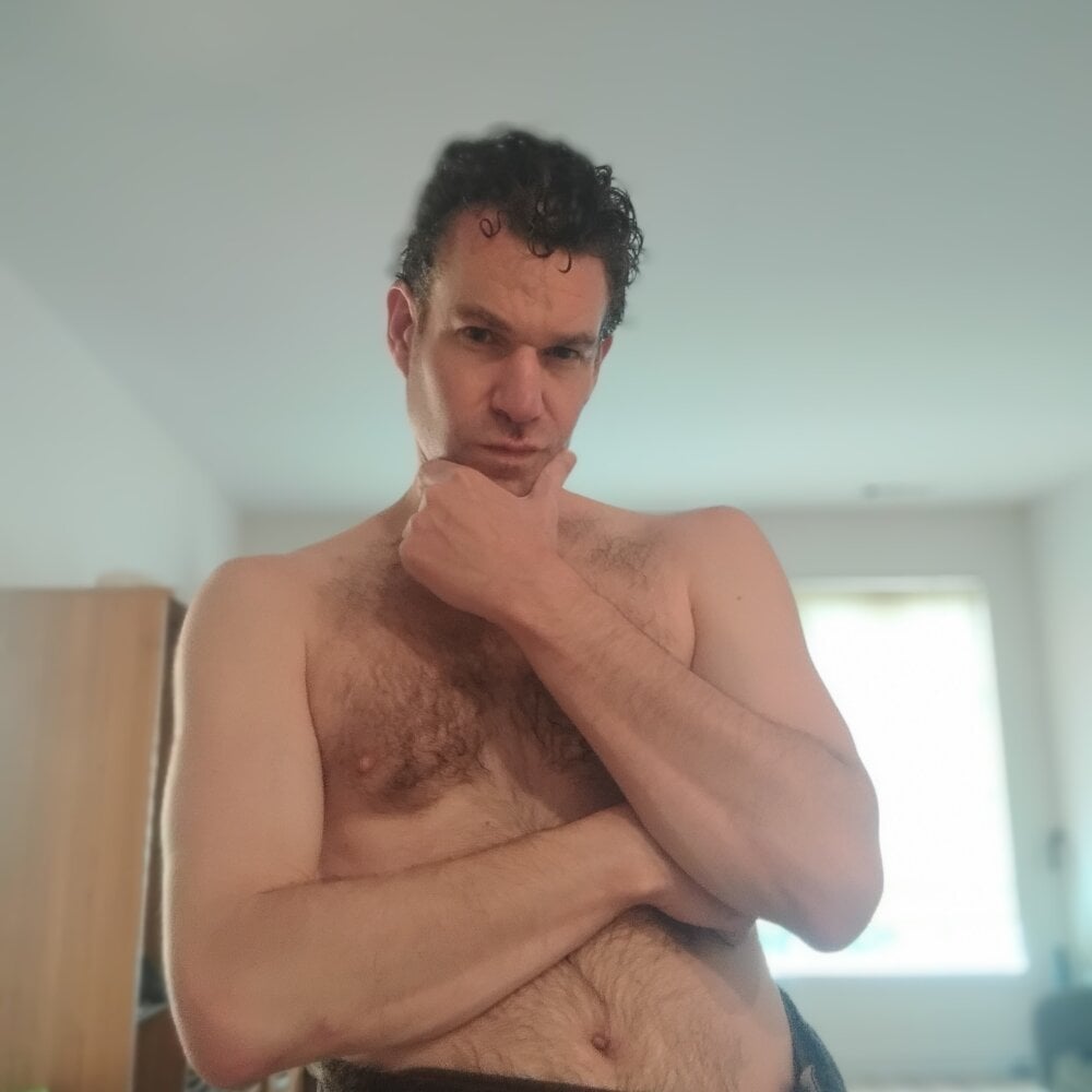 BigD1ckDan86 Chatroom