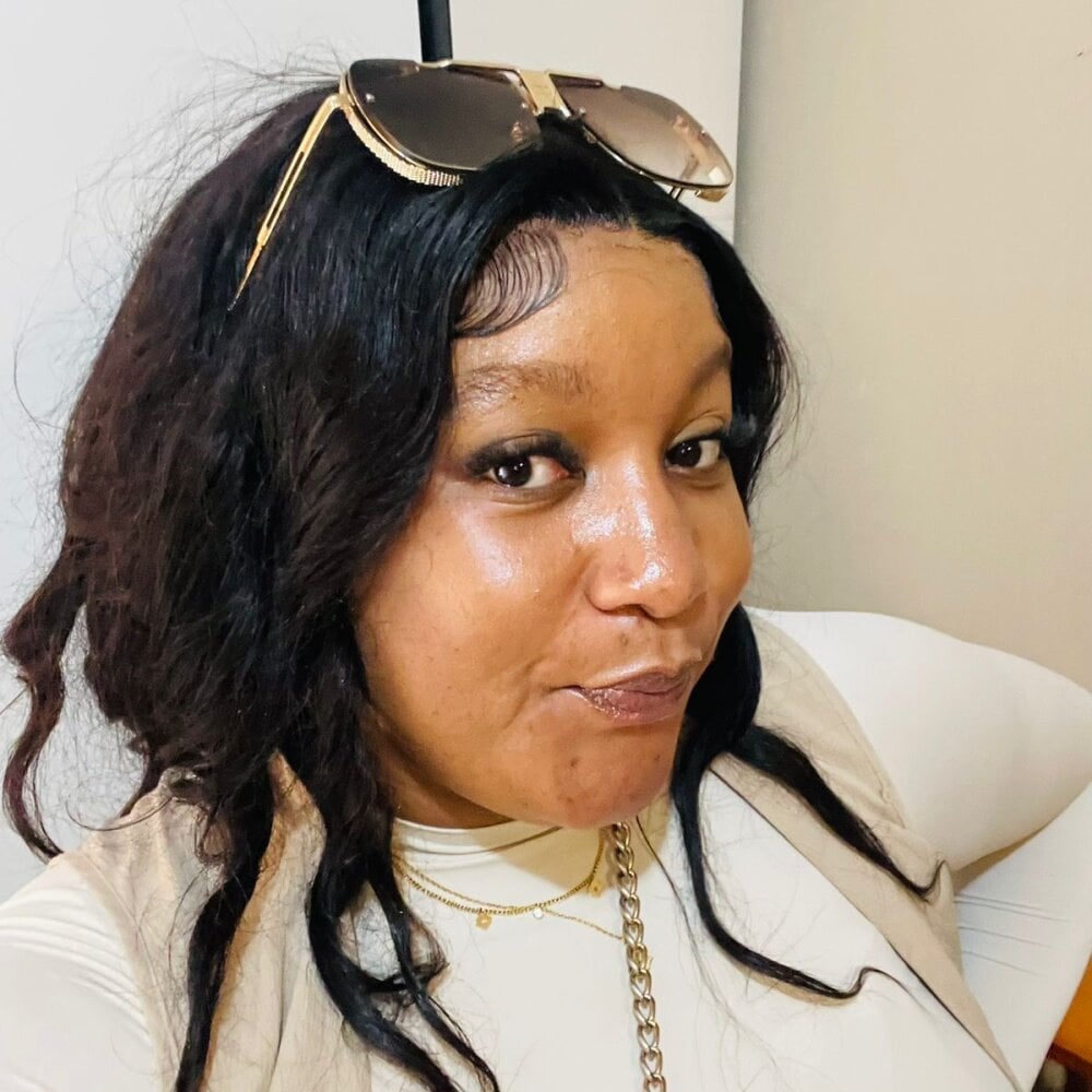 BigboobsNaughtyGirl Chatroom