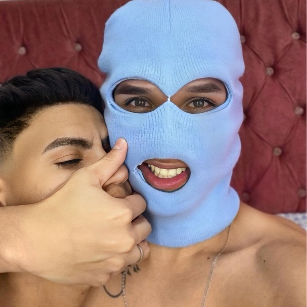 Bigcock_Latin21 Chatroom