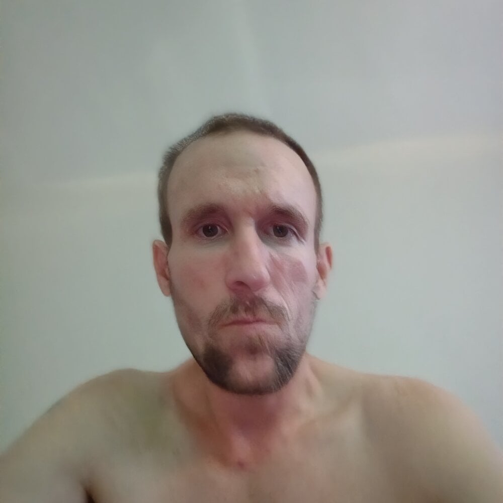 BillyIdoll75769 Chatroom