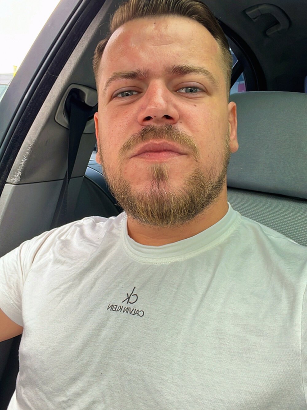 BiologicCargo752 Chatroom