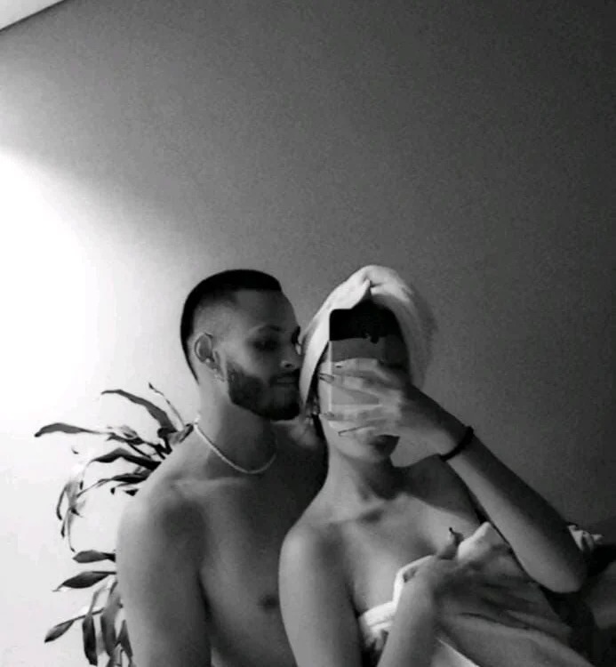 BizarreCouple_ Chatroom