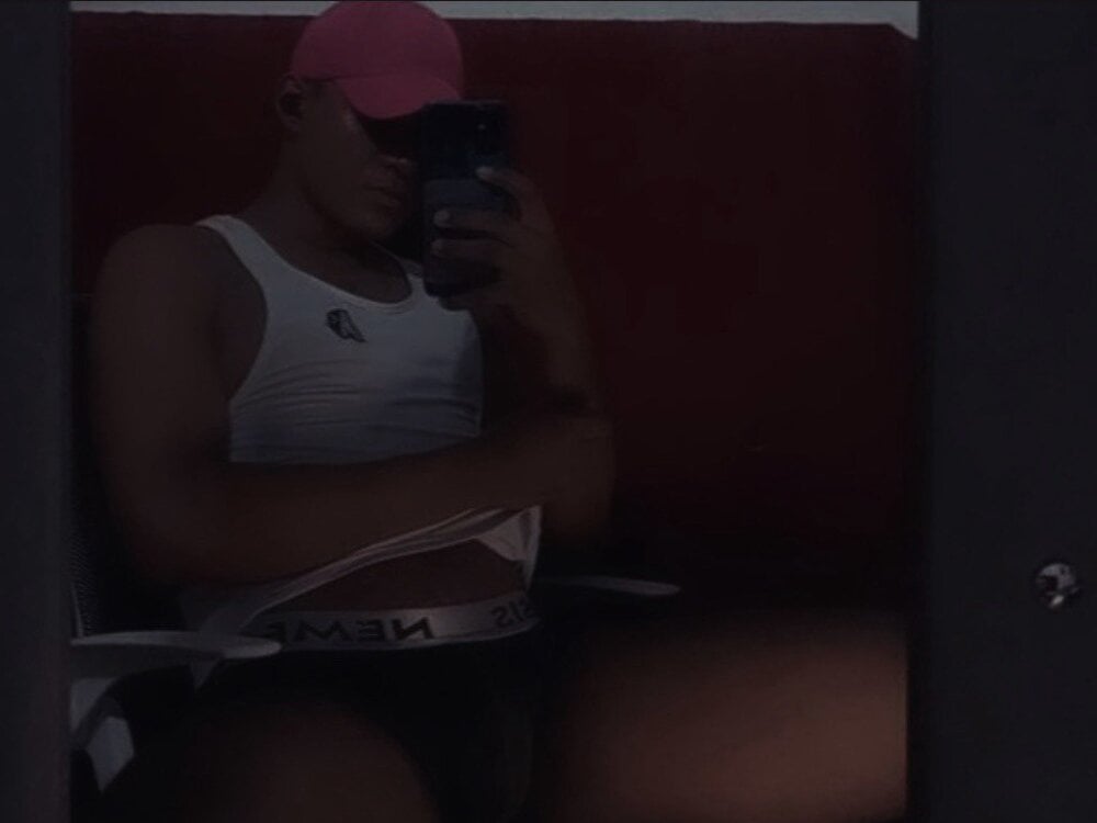 Black_penis25 Chatroom