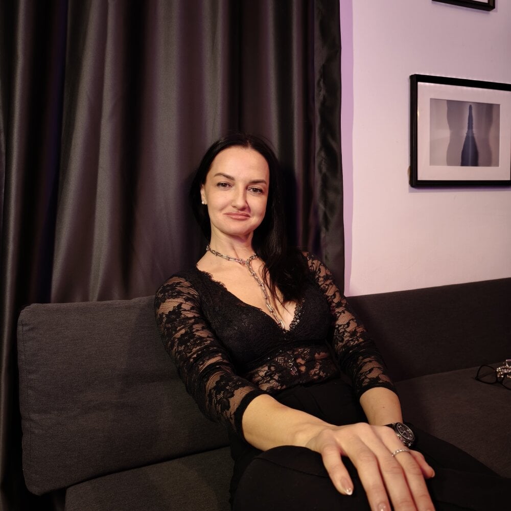 Blackvaleria Chatroom