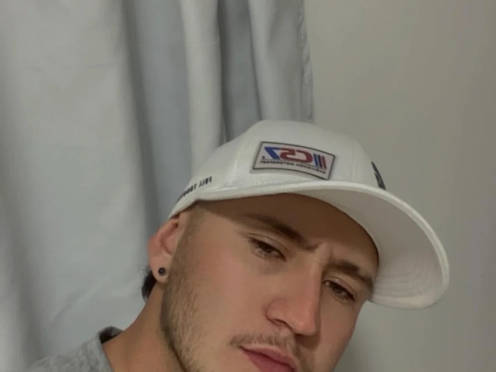 Blake_Wolf1 Chatroom