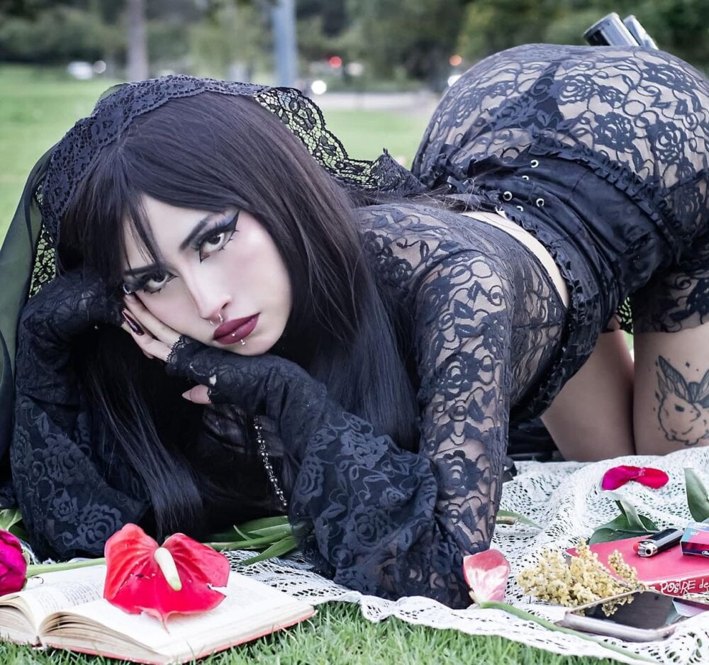 BloodyLilith Chatroom