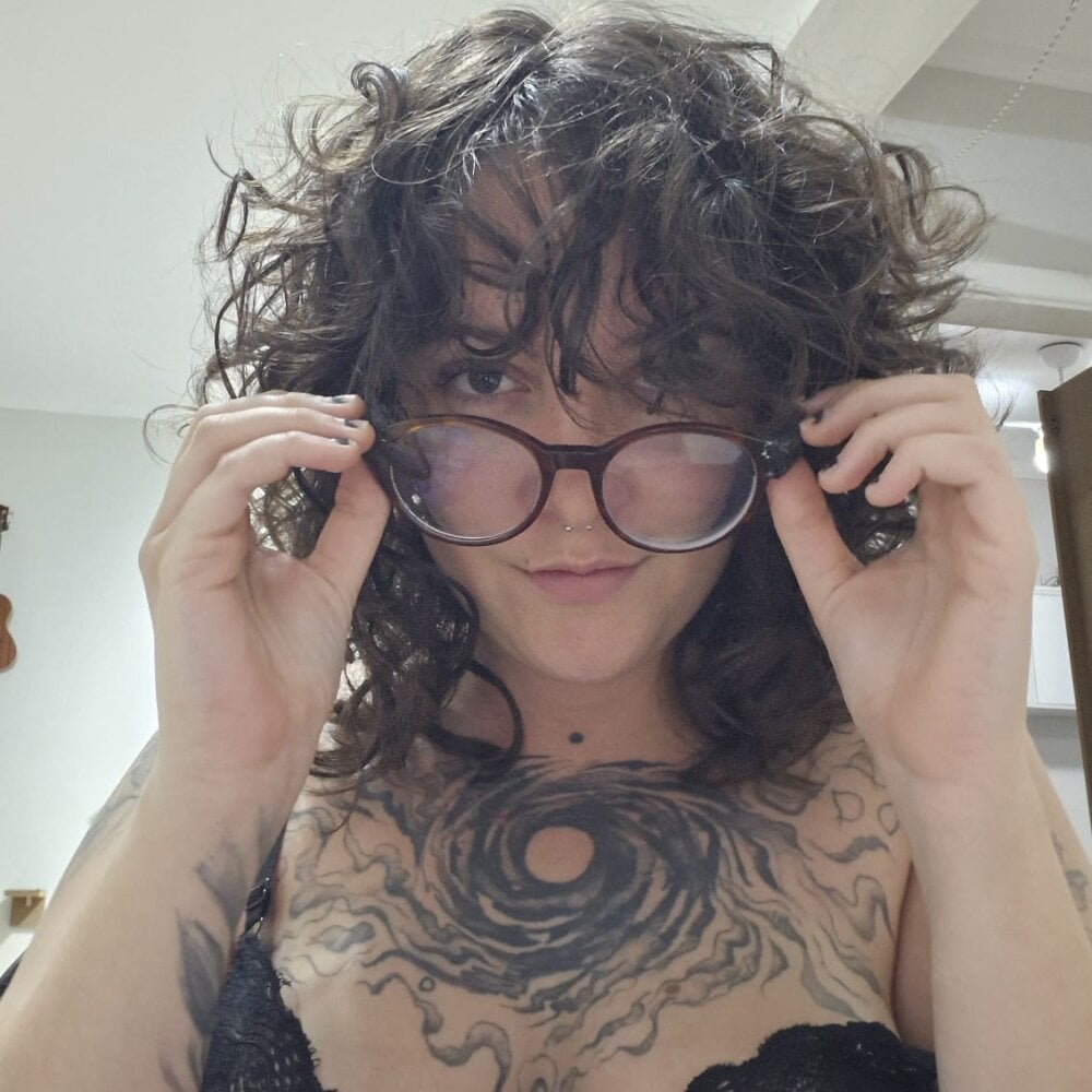 Blue_Liz Chatroom