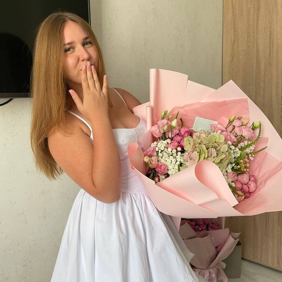 Blush_Beauty__ Chatroom