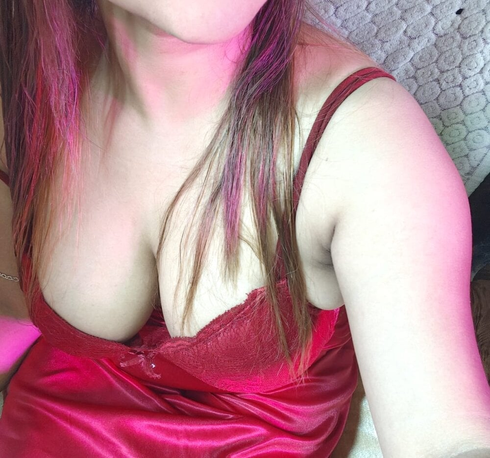 Bold__Lisa Chatroom