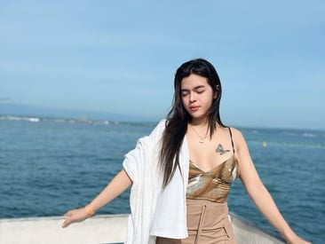 bombshell-vanessa