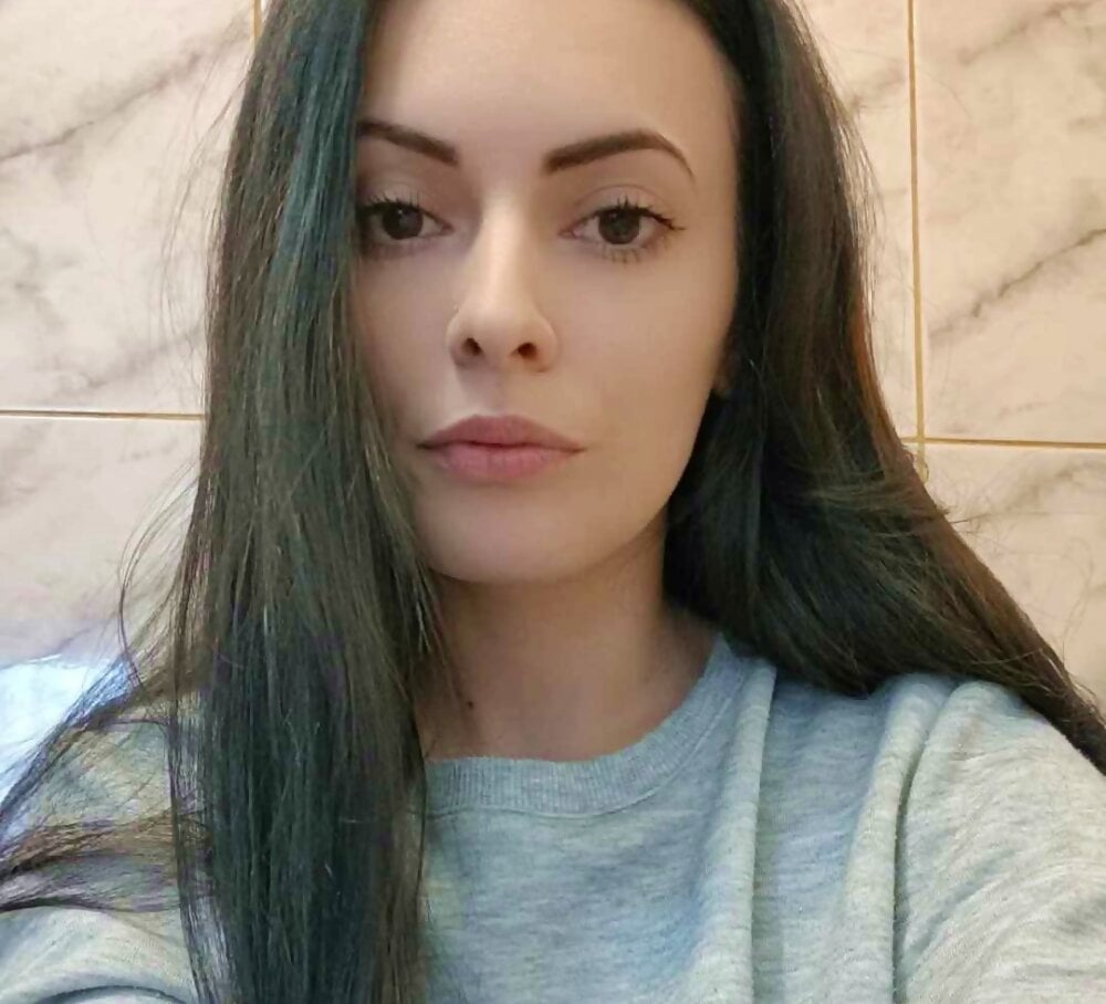 Bonny_Lee Chatroom