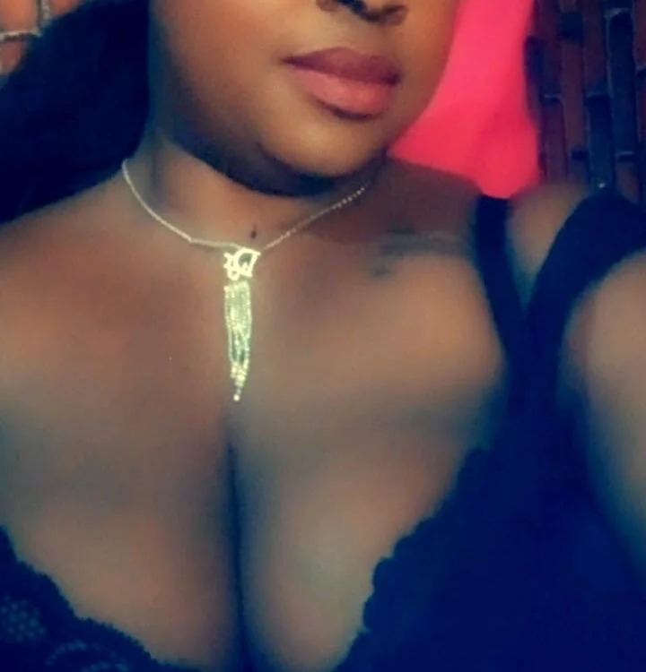 Boobsbae15 Chatroom