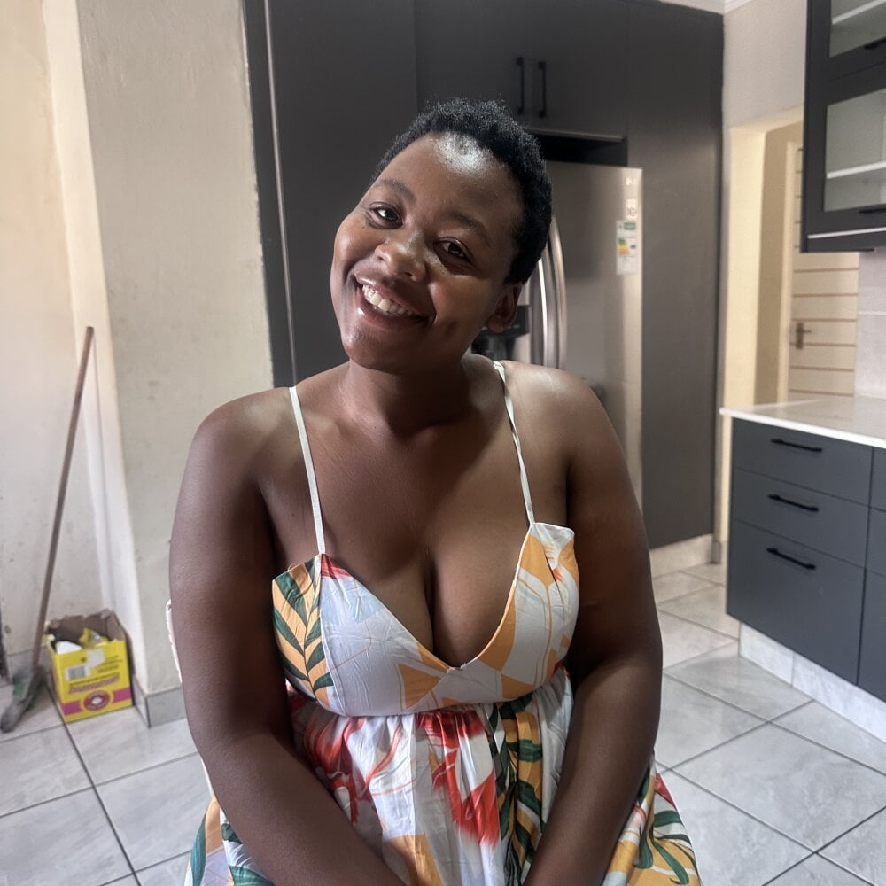 BoobySweet29 Chatroom