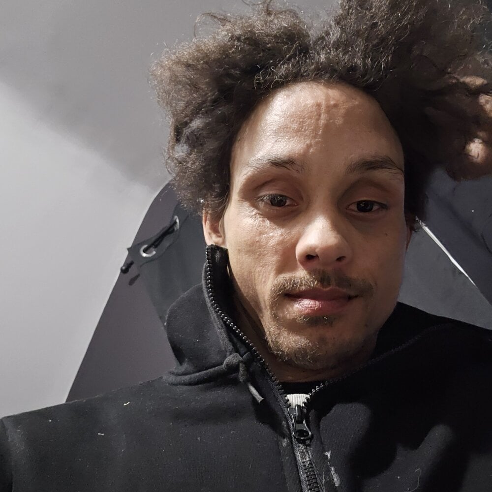 Born_in_410 Chatroom