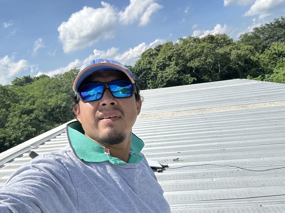 BouncyStrip9 Chatroom