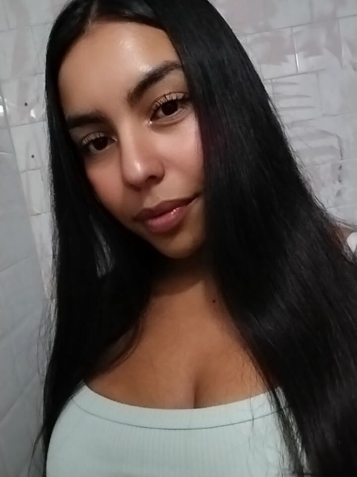 BrunetteAbby_ Chatroom
