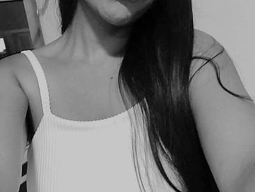brunette-randy