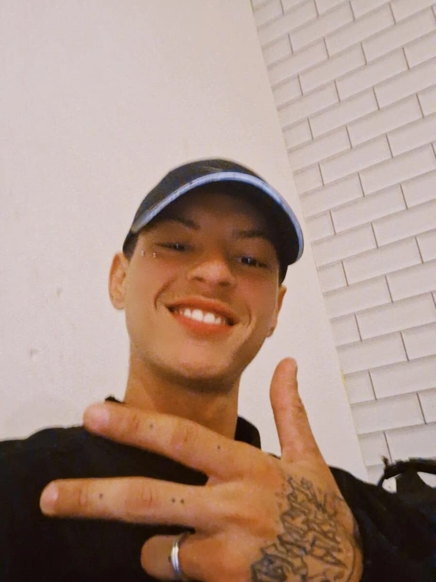 Bruninho_zo Chatroom