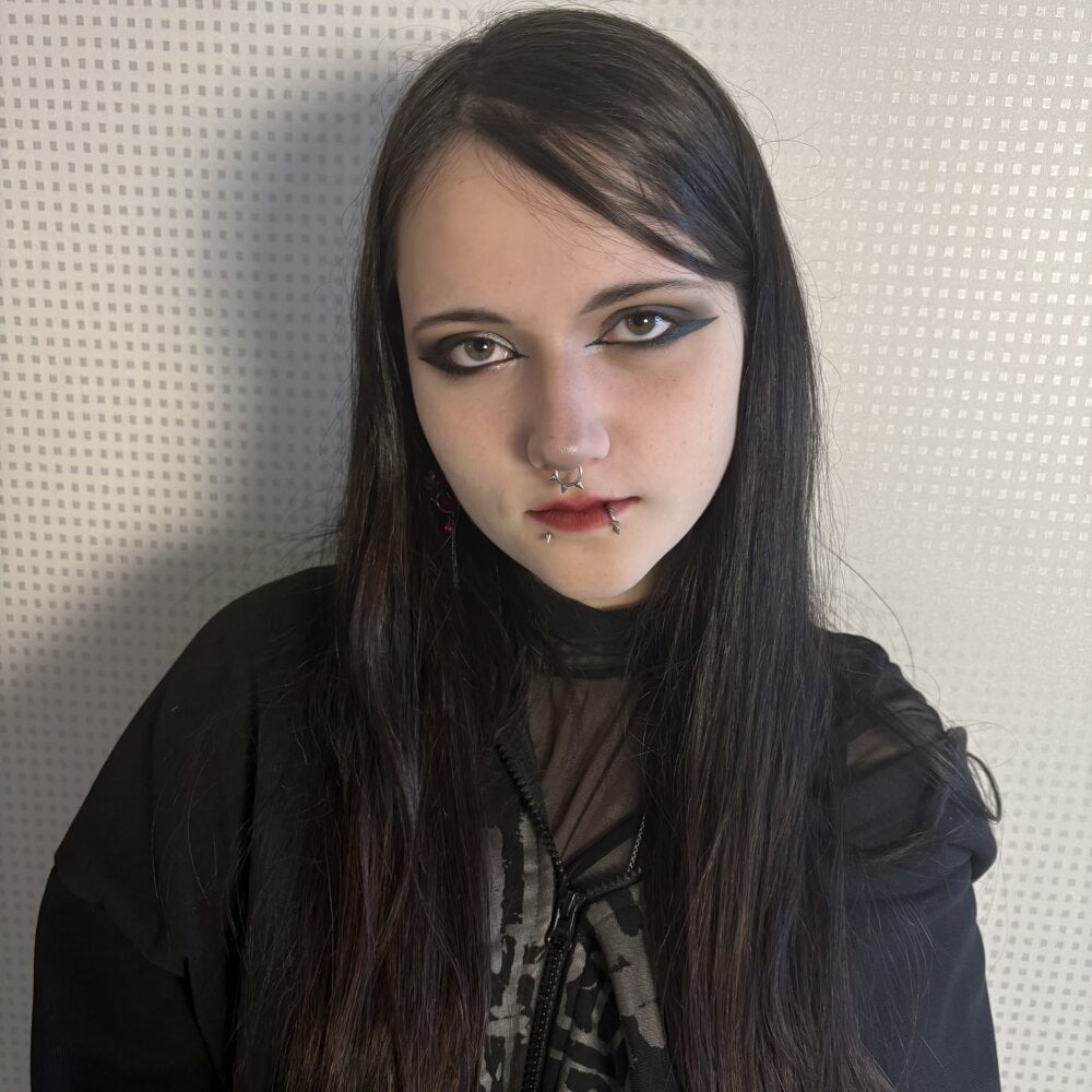 BrynnJune Chatroom