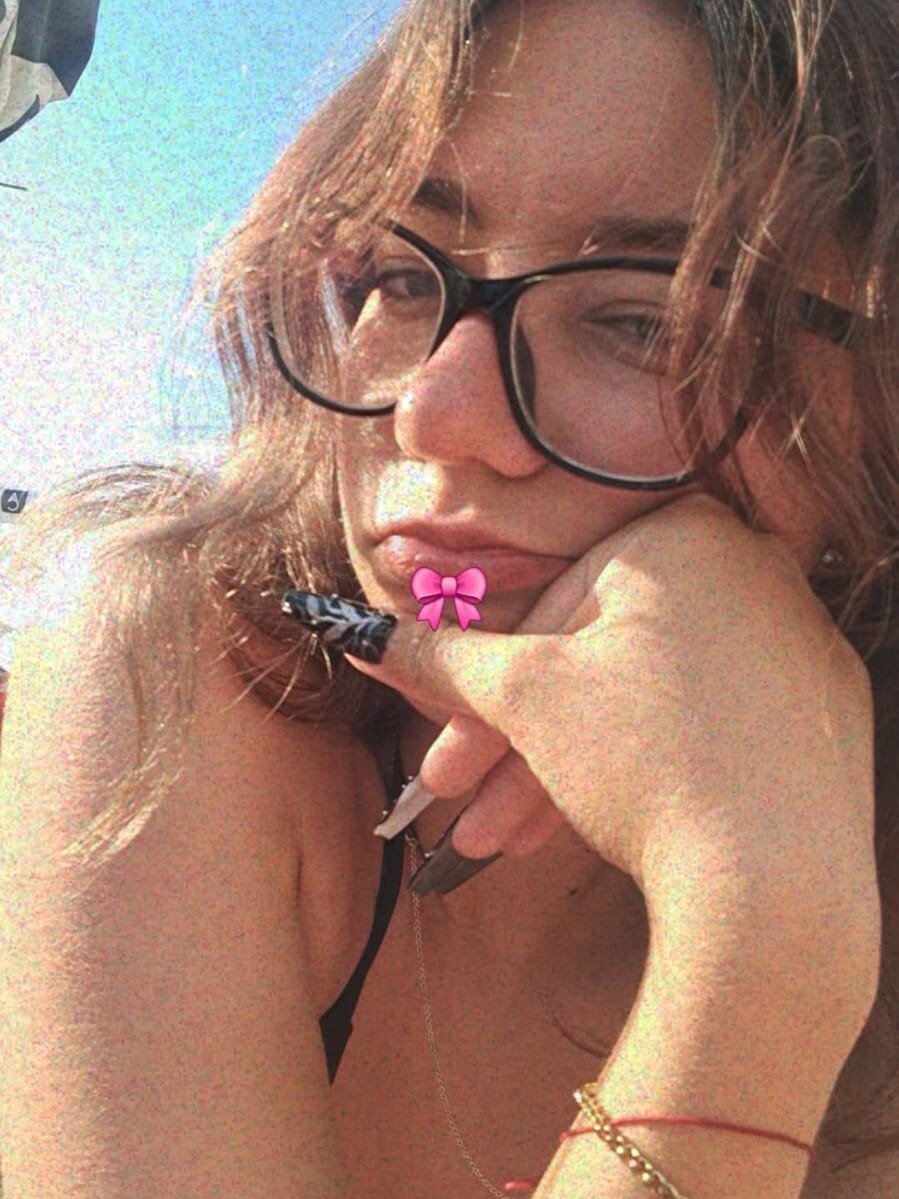 BunnyKiss__ Chatroom