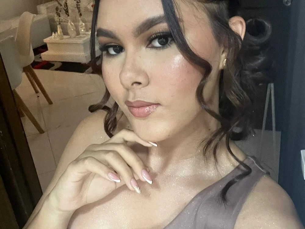 CLARA_WARD1 Chatroom
