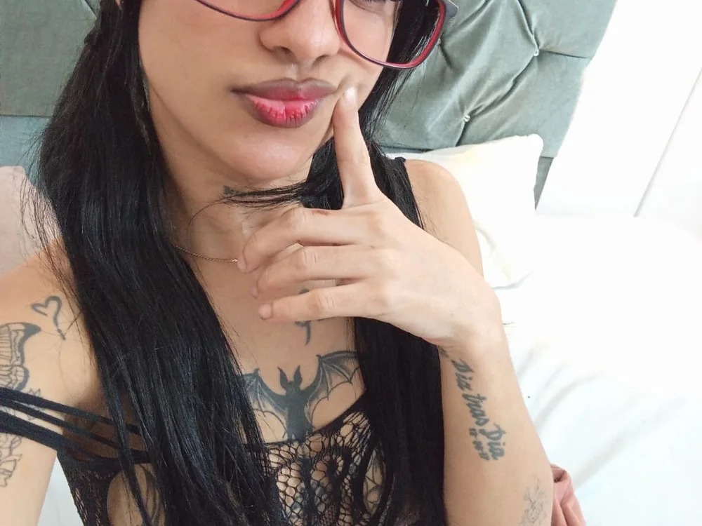 COUPLE_STERMINATION27 Chatroom