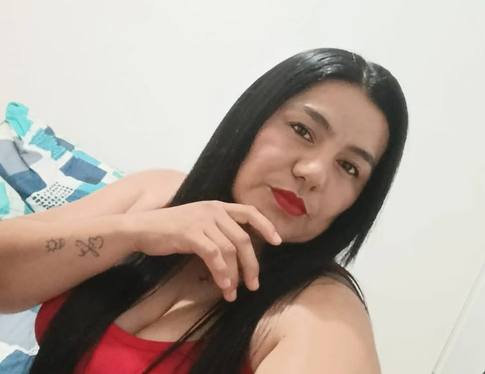 CRIS_MILF Chatroom