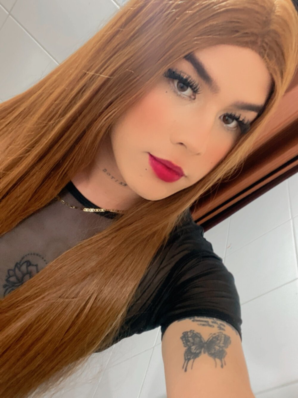 Call-me-mistress Chatroom